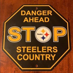 Steelers Sign